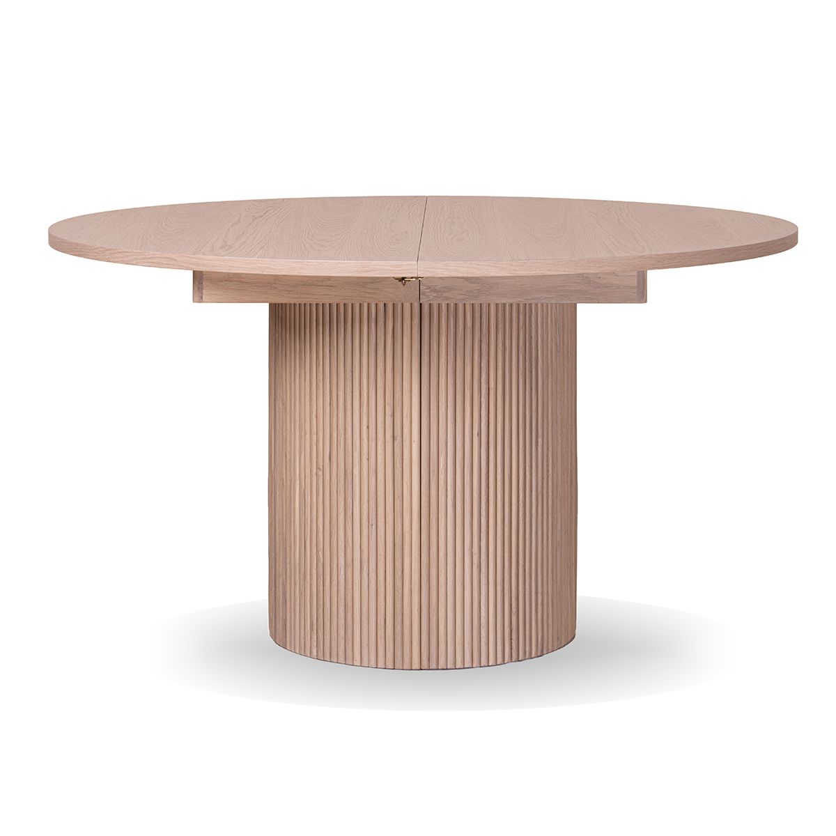 Noor rundt spisebord ø135 (285) med 3 tilleggsplater (hvitvasket eik)